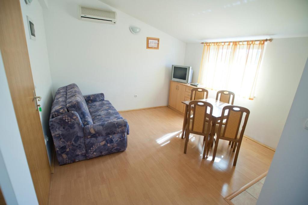 Apartments Maric With Parking Umag Phòng bức ảnh